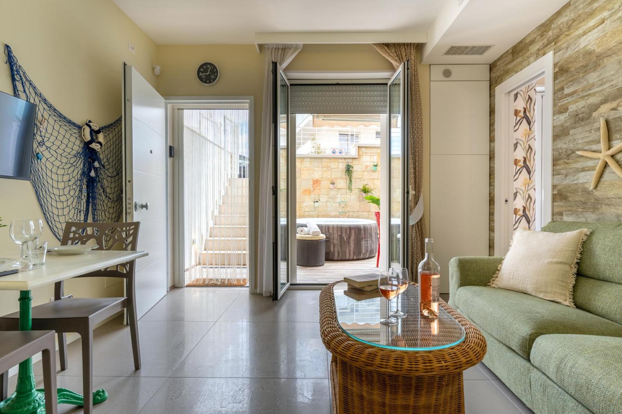 Cozy Marine Apt With Jacuzzi - 250Mt From Sea 폴리나노 아마레 외부 사진