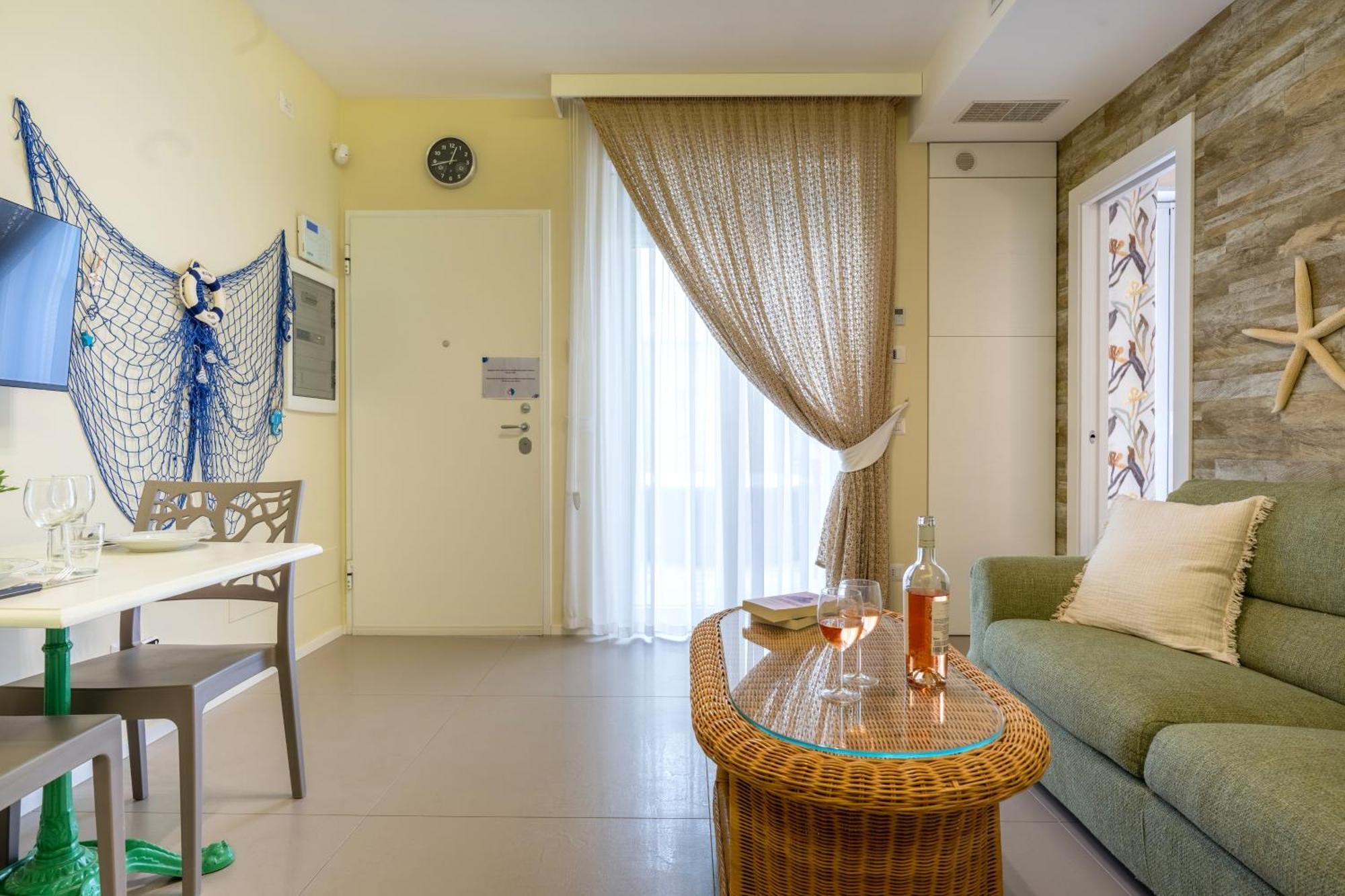 Cozy Marine Apt With Jacuzzi - 250Mt From Sea 폴리나노 아마레 외부 사진