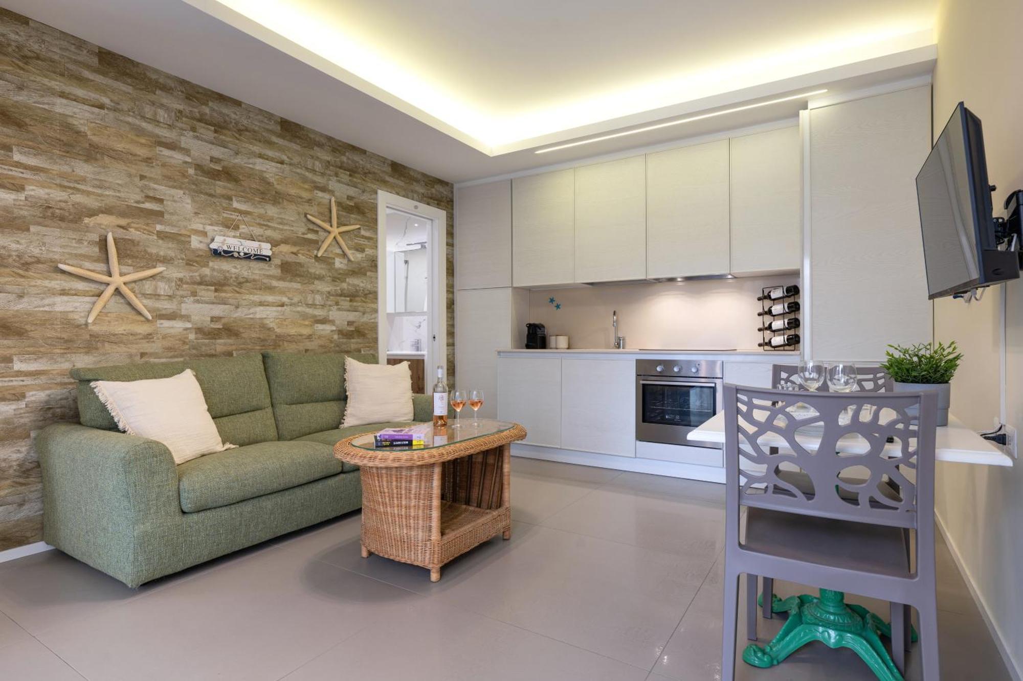 Cozy Marine Apt With Jacuzzi - 250Mt From Sea 폴리나노 아마레 외부 사진
